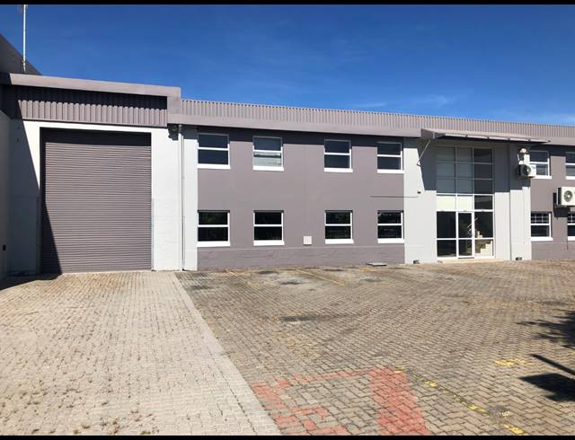 1,890M² WAREHOUSE TO LET IN AIRPORT INDUSTRIA